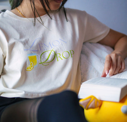 Model is wearing Lemon Drop Crop size S